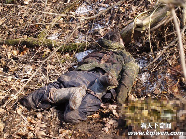 俄军投4吨弹药炸毁恐怖分子兵工厂 尸体残体满地(直击组图57P)